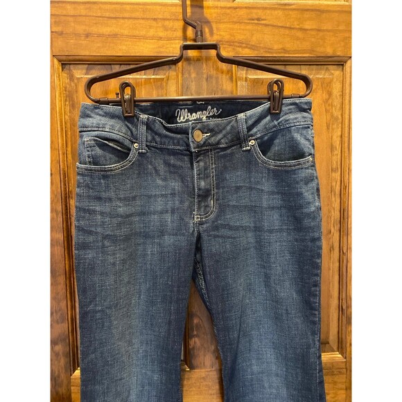 Wrangler Womens Jeans Bootcut Size 11 Hemmed 29 inch Inseam Detailed Stitching - Picture 3 of 12